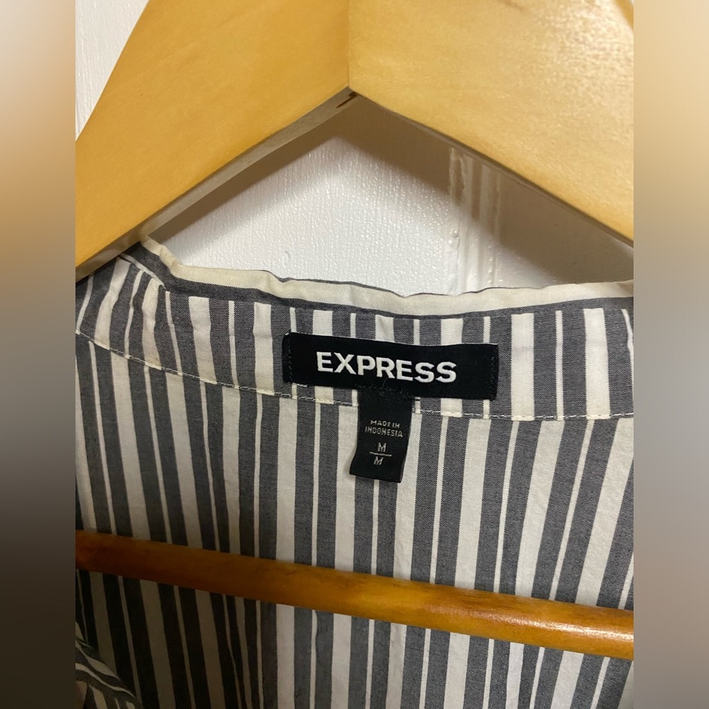 Collar wrap dress Express